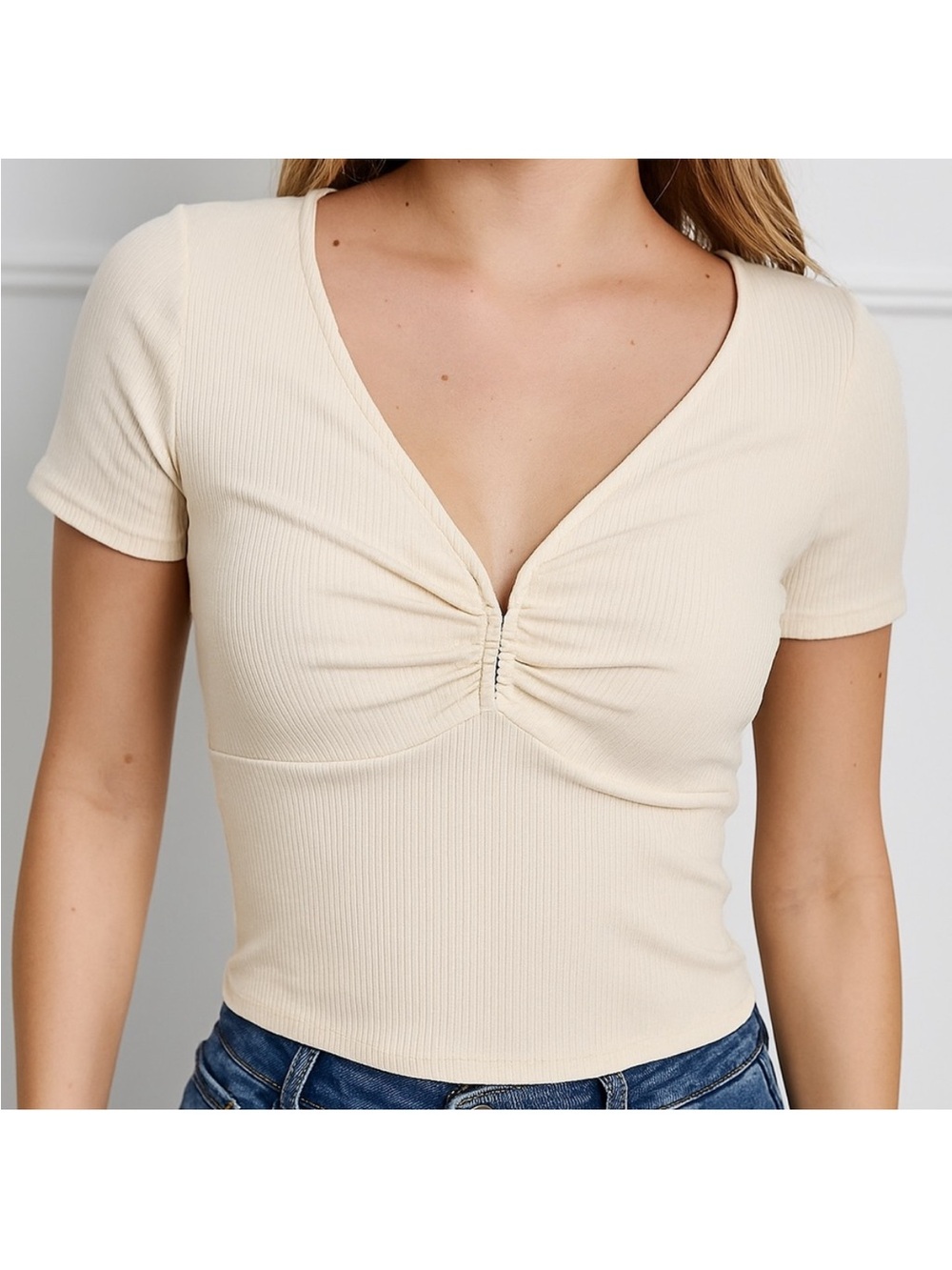 Aqua Cream Ruched Ribbed V-Neck Short Sleeve Top in Cream